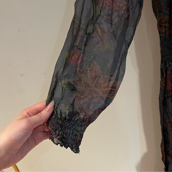 Axara Paris floral print blue Gray dress With long sleeve - Picture 6 of 6